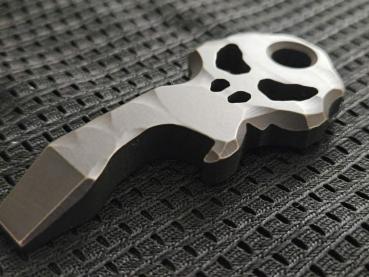 Skull opener pro
