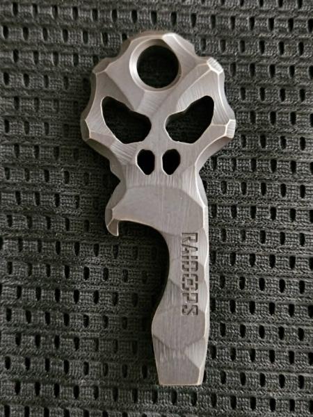 Skull opener pro